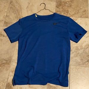Men’s Nike Performance Shirt Size Small